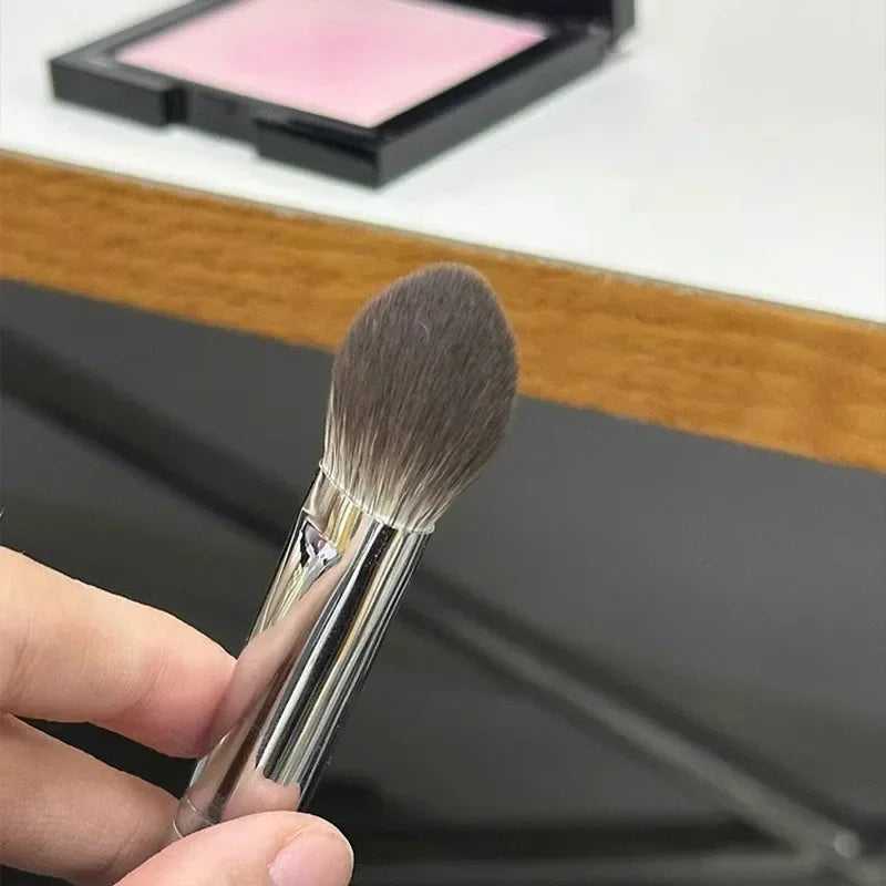 1/2Pcs Peach Heart Blusher Brush - Small Flat Precise for