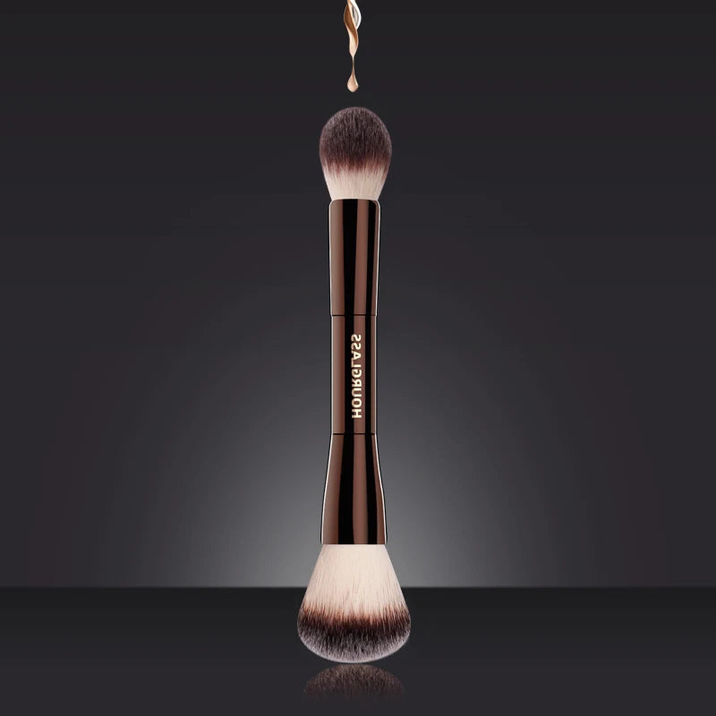 Hourglass Makeup Brush- No.17 Lighting Edit Brush Soft Fiber Hair