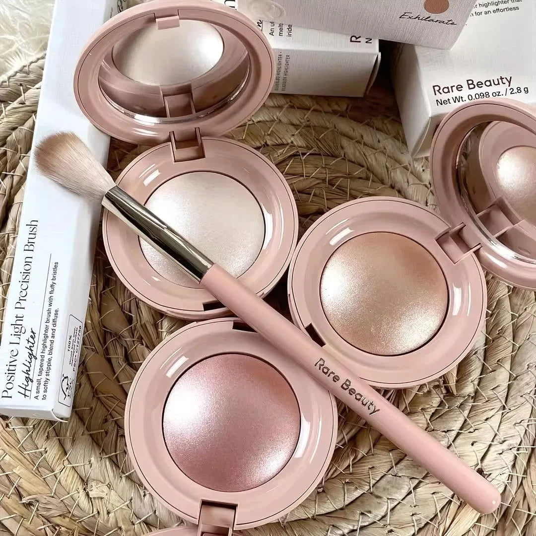 Rare Beauty Light Silky Touch Highlighter Soft Pinch Liquid Blush