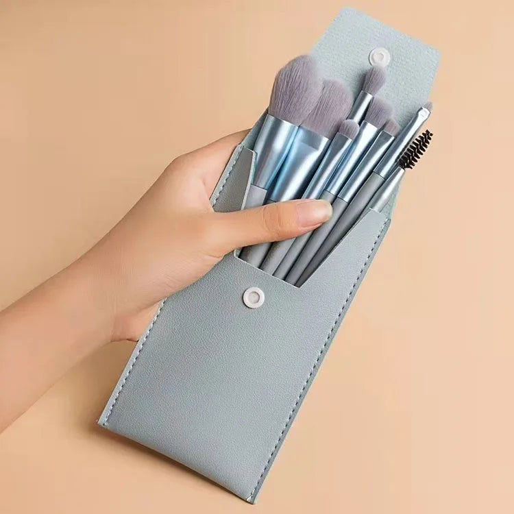 Makeup Brush Kit - 8 Piece