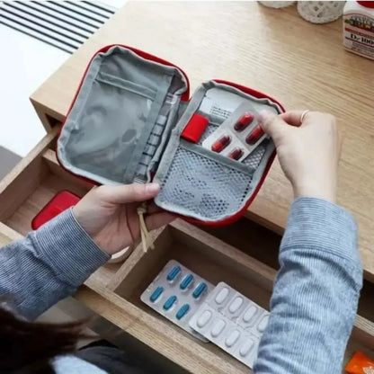 Wholesale Home First Aid Small Medicine Kit Home Medicine Storage